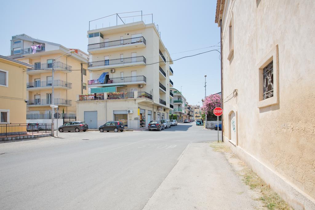 B&B Il Quadrato Marina di Schiavonea Εξωτερικό φωτογραφία